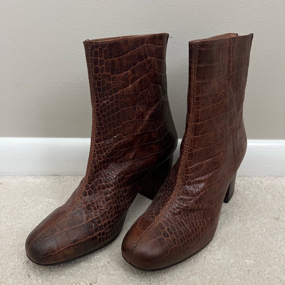 NWT Free People Crocodile-Embossed Ankle Boots